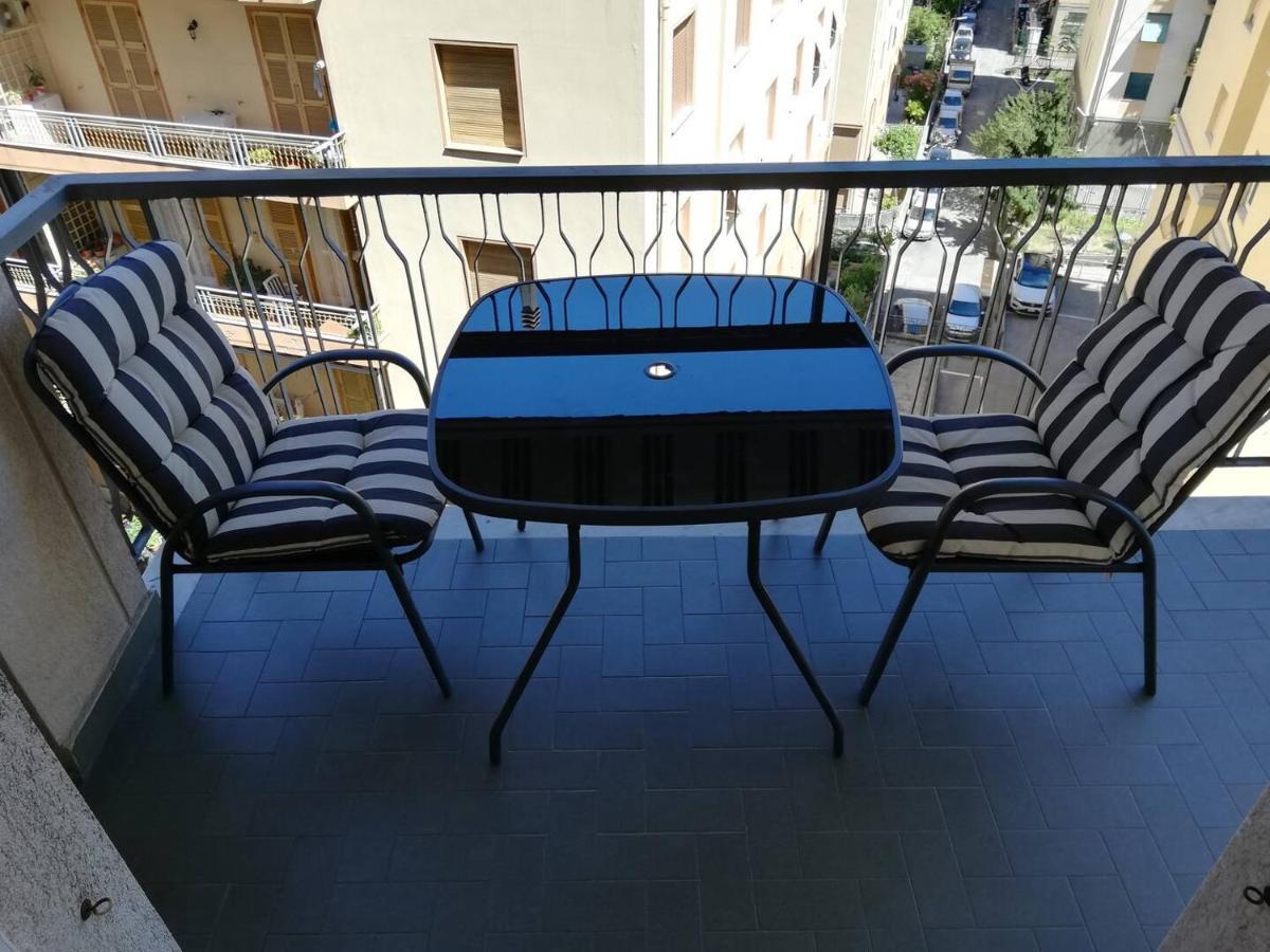 Appartamento Das Karma Génova Exterior foto